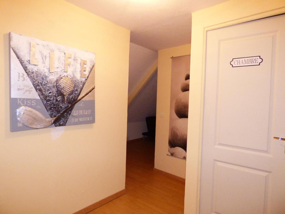 Bed and Breakfast Les Petites Brosses Montbizot Exteriér fotografie