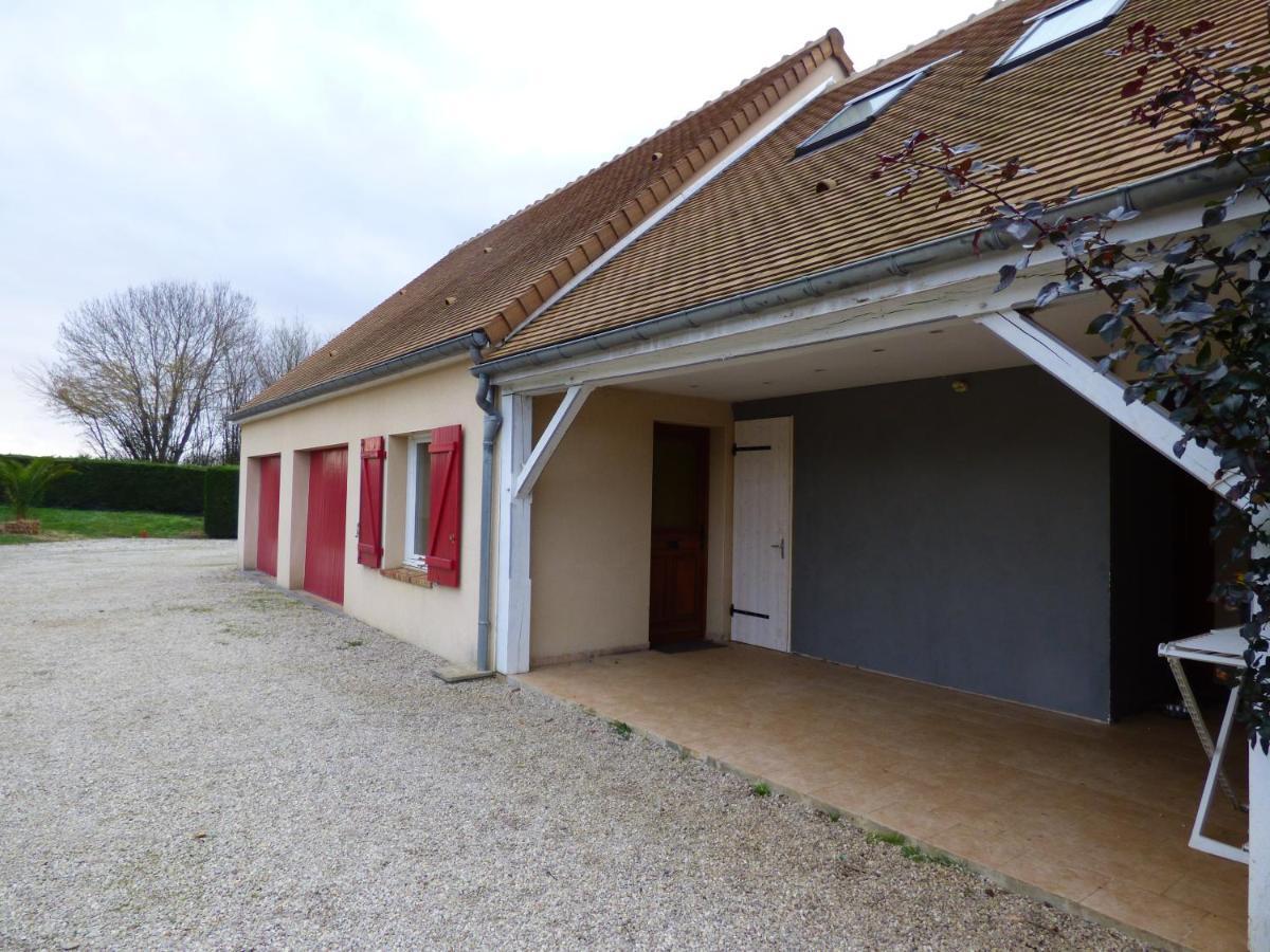 Bed and Breakfast Les Petites Brosses Montbizot Exteriér fotografie