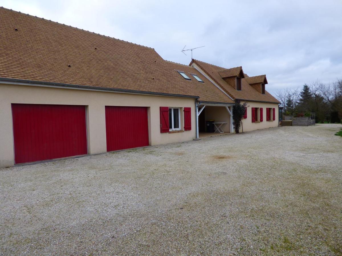 Bed and Breakfast Les Petites Brosses Montbizot Exteriér fotografie